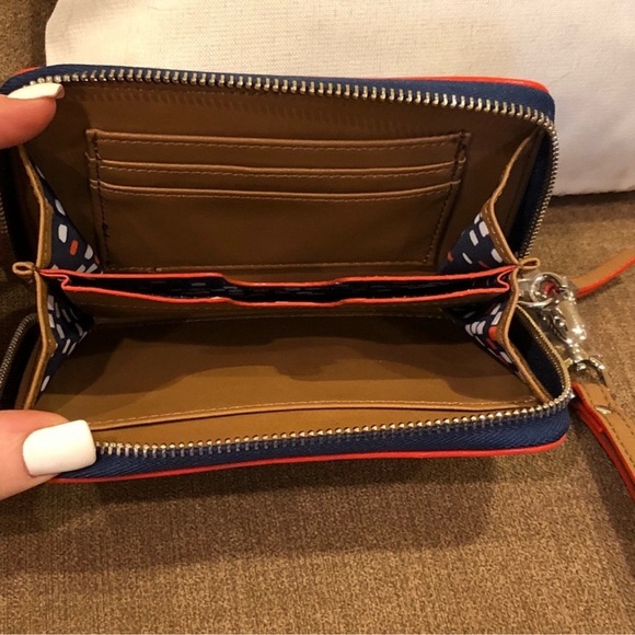 Stella & Dot Chelsea Tech Wallet Navy White Stripe Wristlet - Picture 3 of 7